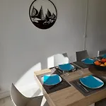 T2 Rez-de-jardin, Terrasse Et Parking, Proche De La * La Grande-Motte