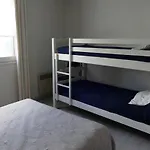 Apartmán T2 Rez-de-jardin, Terrasse Et Parking, Proche De La *