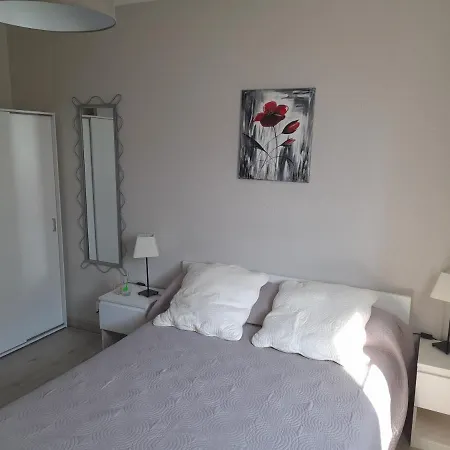 T2 Rez-de-jardin, Terrasse Et Parking, Proche De La Apartment La Grande-Motte
