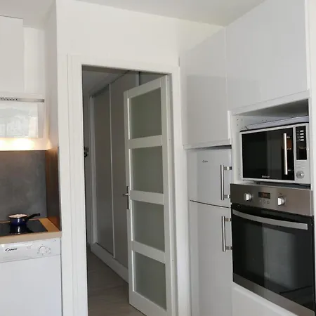 T2 Rez-de-jardin, Terrasse Et Parking, Proche De La Апартаменты Ла-Гранд-Мот