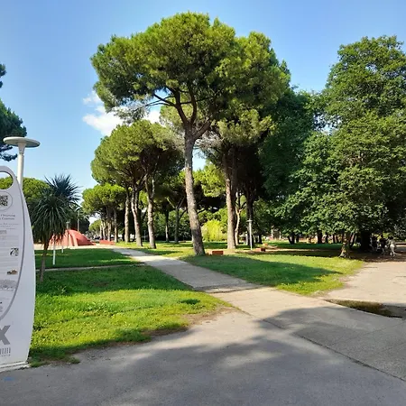 T2 Rez-de-jardin, Terrasse Et Parking, Proche De La *