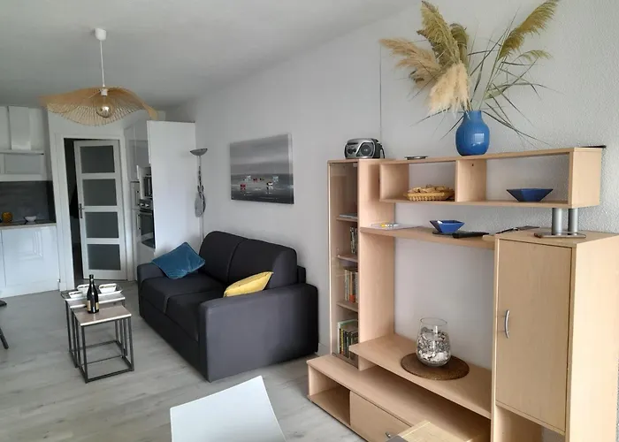 T2 Rez-de-jardin, Terrasse Et Parking, Proche De La La Grande-Motte