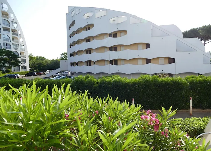 Lejlighed T2 Rez-de-jardin, Terrasse Et Parking, Proche De La
